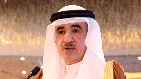 مؤسسة عبدالعزيز البابطين الثقافية تعقد دورتها ال 19.. الأحد المقبل تعقد مؤسسة عبدالعزيز سعود البابطين الثقافية وبرعاية كريمة من أمير البلاد الشيخ مشعل الأحمد الجابر الصباح ، فعاليا