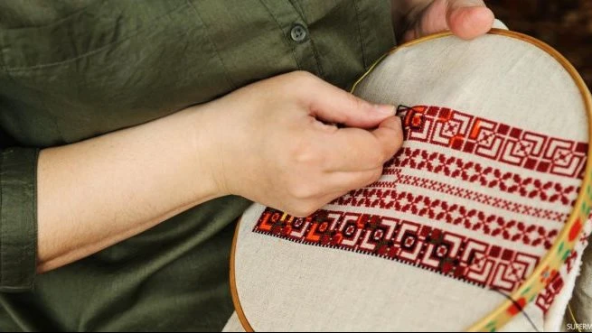 خطة متكاملة لتطوير قطاع الحرف اليدوية وتعظيم صادراتها عقد المجلس التصديري للحرف اليدوية والصناعات الإبداعية، برئاسة هشام العيسوي أول مؤتمر صحفي بعد