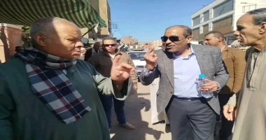 وكيل تموين الأقصر يتفقد الحالة التموينية بمركزي ومدينتي إسنا والطود الاقصر علاء النواصري قام الدكتور تامر صلاح مختار وكيل وزارة التموين بالأقصر يرافقه المهندس جبريل بكرى مدير عام ا