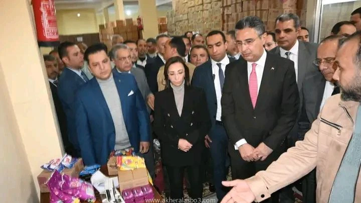 محافظ البحيرة ووزير التموين في جولة تفقدية لمستودع الشركة العامة لتجارة السلع التموينية متابعه أحمد القطعاني في إطار الجهود المستمرة لتوفير السلع