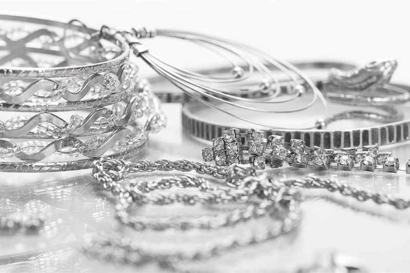 تزن حوالي 270 كيلو جراما.. التموين تضبط مشغولات فضية تقدر ب25 مليون جنيه نفذت إدارة التفتيش الفني لوزارة التموين والتجارة الدخلية، حملة مكثفة بمحافظة الإسكندرية استهدفت التجار المت