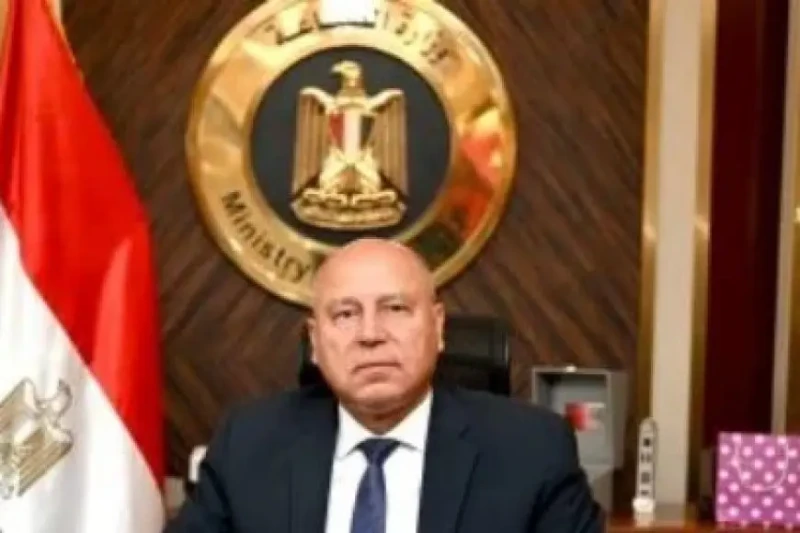 غدا.. وزير الصناعة يلتقي المستثمرين في بورسعيد بمقر هيئة التنمية الصناعية أكدت وزارة الصناعة أنه تم تحديد يوم غد لاستقبال المستثمرين الصناعيين في