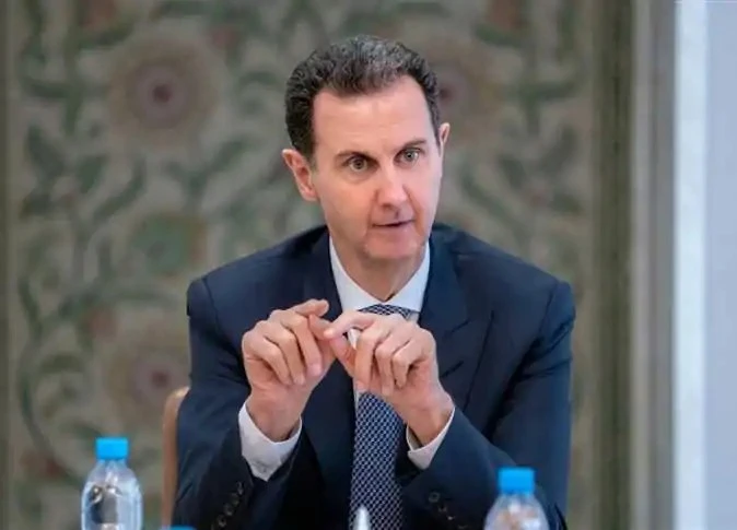 رواية جديدة تكشف أسرار الأيام الأخيرة ل بشار الأسد خشي من الاغتيال واختار معه شخصين فقط بشار الأسد , في 8 ديسمبر ، شهدت سوريا تحولا كبيرا في مجرى