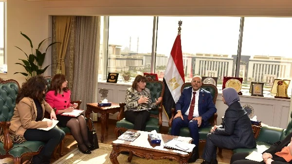 منسق الأمم المتحدة يشيد بإنضمام مصر إلى التحالف العالمي للعدالة الاجتماعية استقبل وزير العمل محمد جبران ، اليوم الخميس بمكتبه بالعاصمة الإدارية الجديدة، إيلينا بانوفا، المنسق المقي