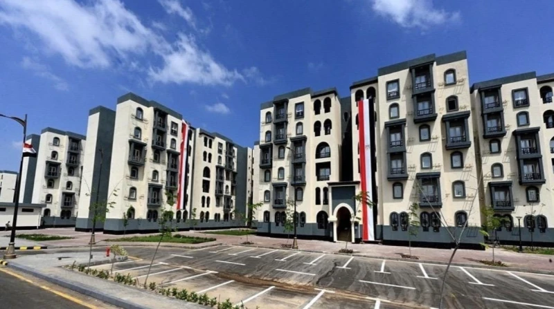 الإسكان تجيب عن تساؤلات المواطنين بشأن سكن لكل المصريين 5 أجاب صندوق الإسكان الاجتماعي ودعم التمويل العقاري، التابع لوزارة الإسكان، عن بعض شكاوى واستفسارات المواطنين الورادة على ال