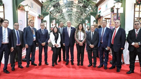 وزيرة التنمية المحلية تتفقد أيادي مصر وبرنامج تنمية الصعيد بمعرض تراثنا تفقدت الدكتورة منال عوض وزيرة التنمية المحلية، اليوم معرض تراثنا 2024 للحرف اليدوية والتراثية، والذي يقام تح