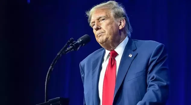 ترامب يرشح صهره لمنصب مستشار الشرق الأوسط.. ليس كوشنر، إذا من؟آخر تحديث الإثنين 02 ديسمبر 2024 أعلن الرئيس المنتخب للولايات المتحدة دونالد ترامب، الاثنين، أنه رشح صهره ورجل الأعمال