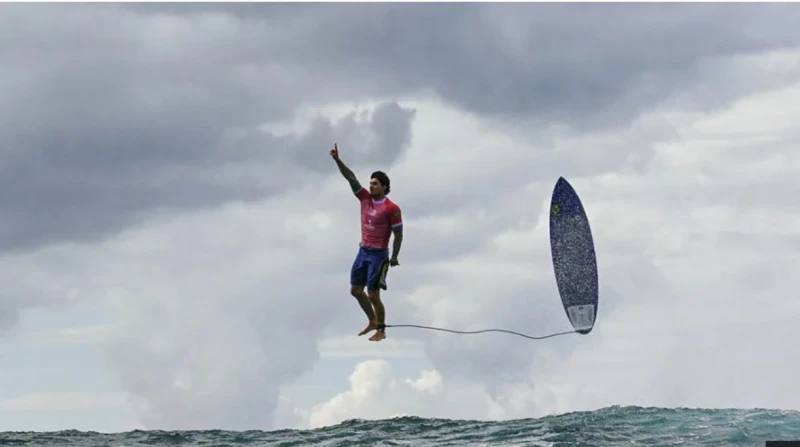 فرح وحزن وكوارث.. صور 2024 تلخص عاما من المشاعر شهد عام 2024 تداولا واسعا للعديد من الصور التي حظيت بتفاعل كبير من مستخدمي مواقع التواصل الاجتماعي حول العالم، لما حملته من مشاعر إن