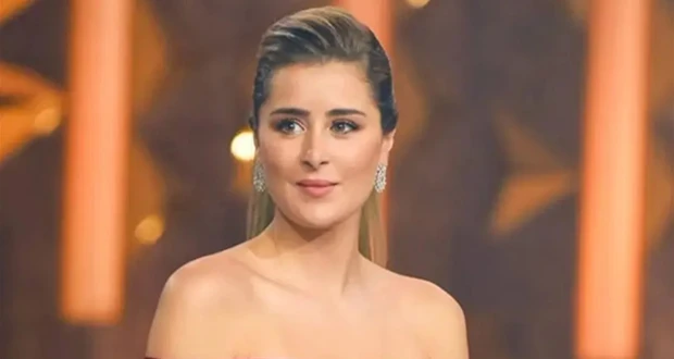 عائشة بن أحمد تعلق على تكريمها في أيام قرطاج السينمائية افاق عربية - علقت الفنانة التونسية عائشة بن أحمد على تكريمها في مهرجان أيام قرطاج السينمائي،