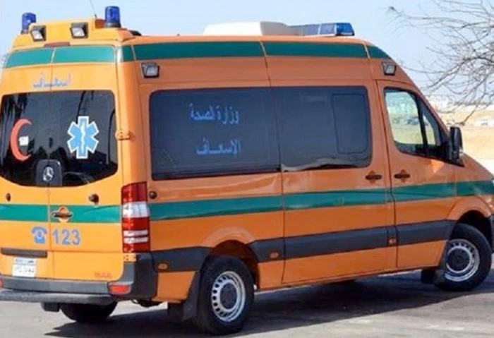 حلقة جديدة من مسلسل حوادث الطرق، إصابة 6 أشخاص في الزقازيق أصيب 6 أشخاص بإصابات متنوعه بأنحاء الجسد إثر انقلاب سيارة ميكروباص بنطاق مدينة الزقازيق بمحافظة الشرقية، وتم نقلهم إلى مس