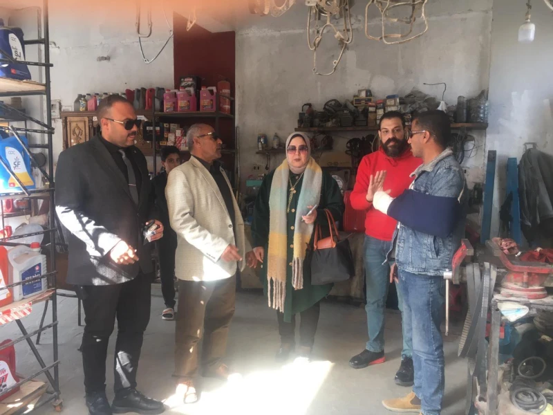 كتبت أمل عبد الرحيم تنفيذا لتوجيهات اللواء طيار أ.ح أكرم محمد جلال محافظ الإسماعيلية، بضرورة توعية أصحاب محال غسيل السيارات من الأضرار الناجمة عن