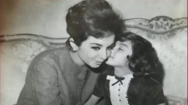 محطات فى حياة بنت الذوات.. مسيرة ليلى رستم في ألبوم صور في رحلة بصرية عبر الزمن، ينشر افاق عربية، مجموعة نادرة من صور الإعلامية الراحلة ليلى رستم، توثق مراحل مختلفة من حياتها، منذ 