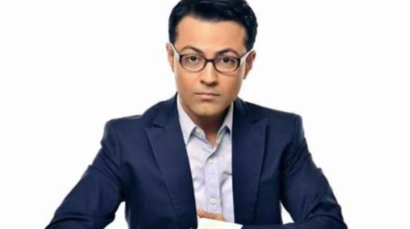 تطورات حالة محمد سعيد محفوظ الصحية وتفاصيل مكالمة شيخ الأزهر كشفت شقيقة الإعلامي محمد سعيد محفوظ عن تلقيه مكالمة هاتفية من قبل شيخ الأزهر الدكتور