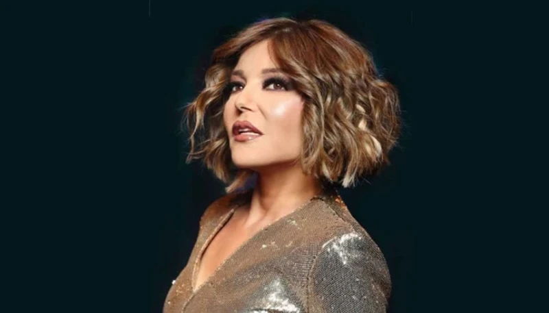 بفيديو نادر منذ 50 عاما.. سميرة سعيد تفاجئ جمهورها افاق عربية - فاجأت الفنانة المغربية سميرة سعيد، جمهورها بمقطع فيديو نادر، ظهرت خلاله وهي طفلة تغني