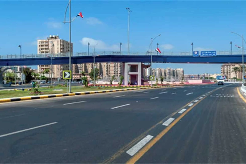 قرار عاجل من محافظ الإسكندرية للحد من الحوادث على محور المحمودية (تفاصيل) أصدر الفريق أحمد خالد، محافظ الإسكندرية، قرارا للحد من الحوادث على محور