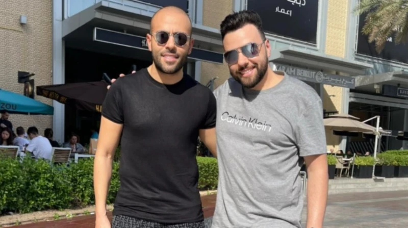 تامر عاشور يتعاون مع مدين في أغنيتين بألبومه الجديد أعلن الفنان تامر عاشور، عن تعاونه مع الملحن مدين في أغنيتين جديدتين، ضمن ألبومه المنتظر طرحه