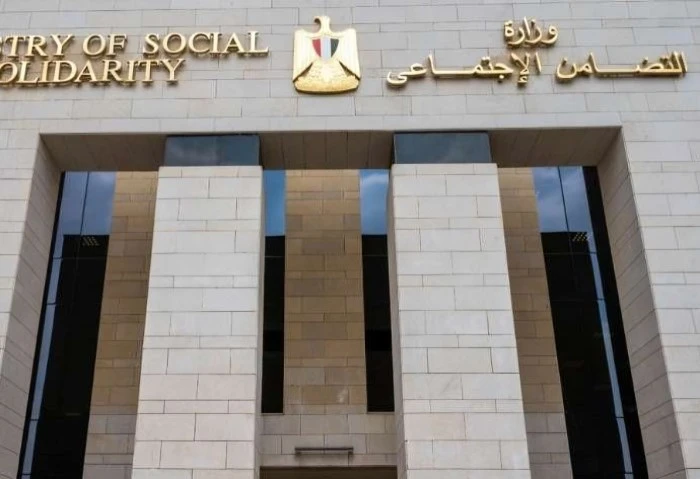 وزيرة التضامن توجه بصرف تعويضات لمتضرري حريق منشية ناصر تتابع الدكتورة مايا مرسي وزيرة التضامن الاجتماعي، تداعيات الحريق الذي اندلع في الساعات الماضية بمنطقة منشية ناصر، وتسبب في إ