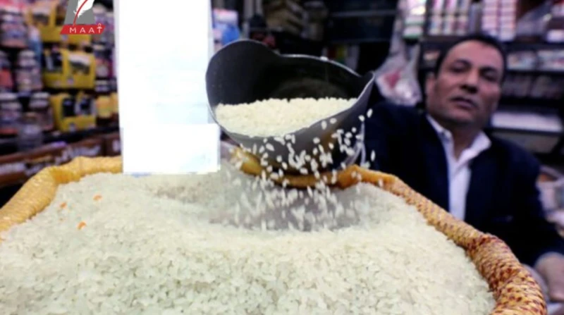 18.5 ألف للطن.. أسباب زيادة أسعار الأرز والهند الحل البديل قال عضو شعبة المواد الغذائية، حازم المنوفي، إن وزارة التموين، تدرس حاليا استيراد الأرز الأبيض من الهند لسد احتياجات السوق