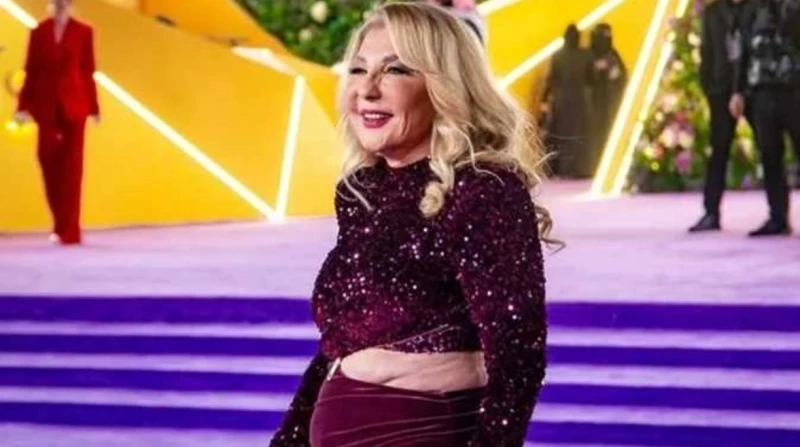 مكشوف البطن.. فستان نادية الجندي في جوي أووردز يثير الجدل لا جديد في الموضوع الإطلالة منذ أول أمس وتصريحات صفية العمري ومروة صبري قديمة أيضا اسم