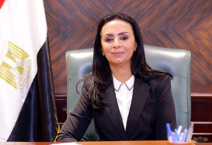 وزيرة التضامن تصدر قرارا بشأن الدفعة 104 من خريجي الجامعات، إيه الحكاية؟ أصدرت الدكتورة مايا مرسي وزيرة التضامن الاجتماعي قرارا بتكليف الدفعة 104 من