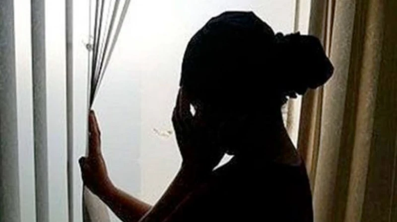 بعد ضبط سيدة جمعت بين زوجين بالفيوم.. قانوني يكشف العقوبة المتوقعة لم تتوقع سيدة تدعى أ. ع. م، تبلغ من العمر 29 عاما، ومقيمة في منطقة الخلطة التابعة لقرية قارون بمركز يوسف الصديق، 