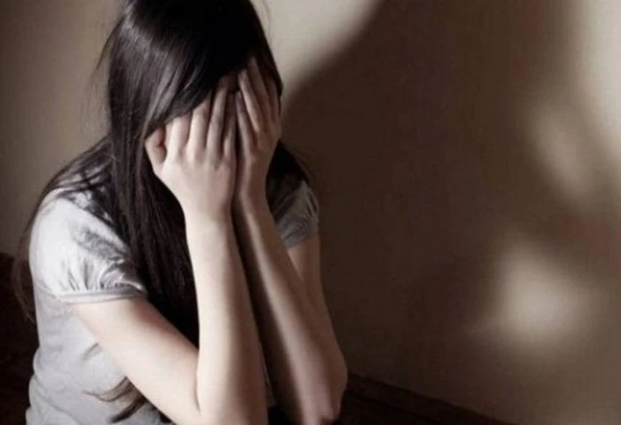 حفاظا على الشرف، تفاصيل اتهام 3 من أسرة واحدة بسبب علاقة غير شرعية تداول في الأونة الأخيرة، العديد من الجرائم التي تختص بالعلاقات غير الشرعية، بين السيدات والرجال أو الفتيات والشبا