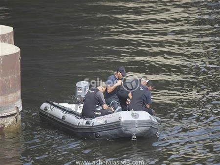 يغرق أثناء محاولته إنقاذ فتاة بنهر النيل متابعة ايمن جاد تمكنت قوات الإنقاذ النهري بمحافظة سوهاج، من العثور على جثمان الشاب محمود الأسد الذي لقى