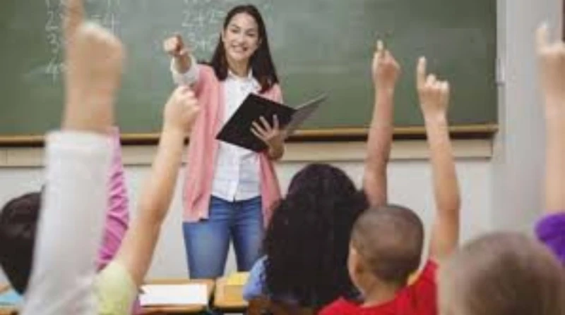 آخر موعد للتقديم على وظيفة معلم مساعد مادة الرياضيات.. الأوراق المطلوبة بعد إعلان الجهاز المركزي للتنظيم والإدارة، عن مسابقة التربية والتعليم 2025 لشغل 22 ألف وظيفة معلم مساعد مادة