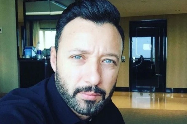 بالفيديو .. أحمد فهمي يكشف سبب تردده على طبيب نفسي افاق عربية - خلال لقائه في برنامج يحدث في مصر الذي يقدمه الإعلامي شريف عامر على قناة مصر، كشف