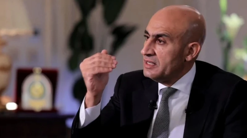 تربية عبداللطيف وتعليم الوزير.. هل أخطأ في ضبط بوصلة كابيتال التجمع؟ اعتبر بعض الخبراء والقانونين، أن قرار وزير التعليم، محمد عبداللطيف، بوضع مدرسة كابيتال الدولية تحت الإشراف الما