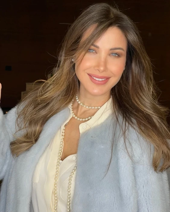 نانسي عجرم تفتح باب التساؤلات حول أزمة شخصية افاق عربية - أثارت النجمة نانسي عجرم لغطا واسعا عبر شبكات التواصل الاجتماعي، بسبب تغريدة على حسابها في موقع إكس، فتحت باب التكهنات حول 