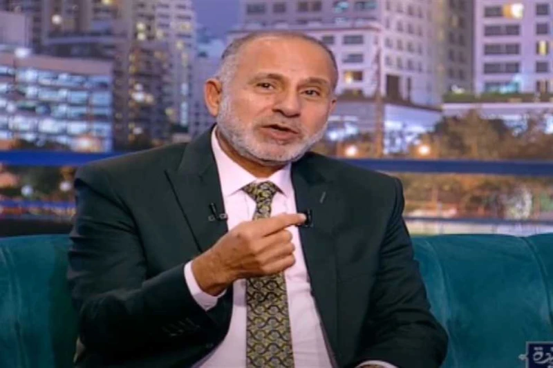 أستاذ طب نفسي يضع روشتة لعلاج الاكتئاب في مراحله الأولى أكد الدكتور محمد المهدي، أستاذ الطب النفسي، أن الاكتئاب لا يظهر فجأة أو بشكل مفاجئ، بل يبدأ