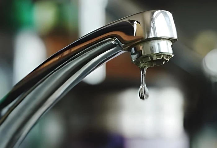 لمدة 6 ساعات، انقطاع المياه عن بعض المناطق في هذه المحافظة غدا أعلنت شركة مياه الشرب بالإسكندرية عن حدوث ضعف أو انقطاع مياه الشرب في بعض المناطق غرب المحافظة، غدا الاثنين الموافق 1