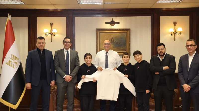 رسالة دعم قوية من تنمية المشروعات ل فريق حاوي أكد الرئيس التنفيذي لجهاز تنمية المشروعات المتوسطة والصغيرة ومتناهية الصغر، باسل رحمي، اهتمام الجهاز بمؤسسي مشروع حاوي لصناعة الملابس