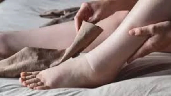 نشرة المرأة والمنوعات.. مادة مدمرة للصحة بالمشروبات الغازية.. الرموش الاصطناعية خطر يهدد عينيك - أفاق عربية نشر موقع صدى البلد، عددا من الأخبار المهمة في مجالي المرأة والمنوعات خلا