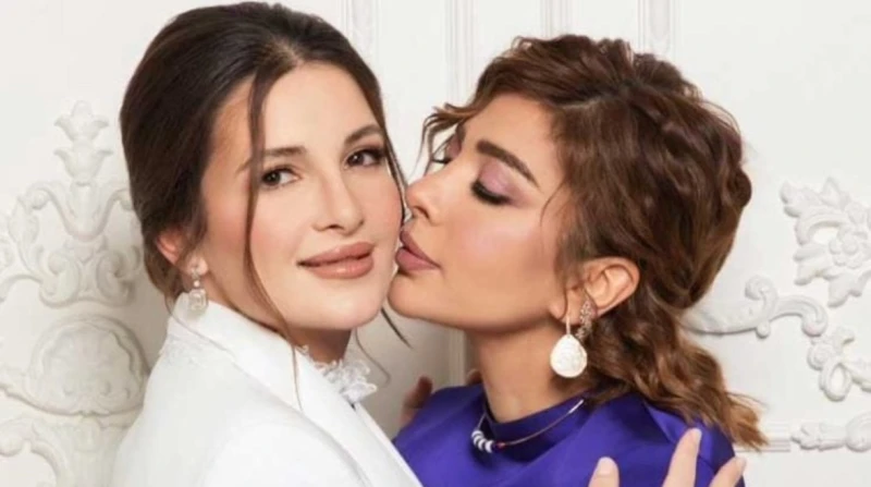 شفايفي اتدمرت.. ابنة أصالة ترد على هجوم الأطباء بتجربة الفيلر واصلت ابنة الفنانة أصالة نصري، شام الذهبي، رفضها لاستخدامات الفيلر، ورفضت هجوم الأطباء عليها بسبب انتقاداتها لاستخدامه