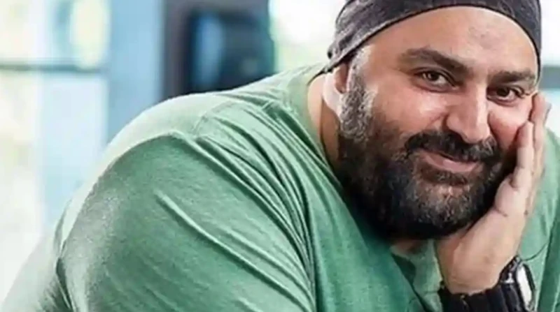 جراحة 14 غرزة.. تعرف على تفاصيل الحالة الصحية ل شيكو كشف الفنان شيكو، تفاصيل حالته الصحية، بعد ما تعرض لإصابة في ركبته تطلبت تدخلا جراحيا، مشيرا إلى أنه الإصابة كانت نتيجة حادث بسي