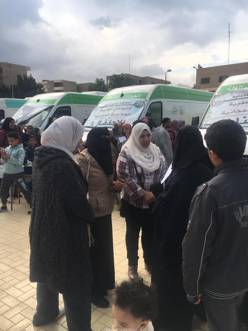 كتبت أمل عبد الرحيم تنفيذا لتوجيهات اللواء طيار أ.ح أكرم محمد جلال محافظ الإسماعيلية، بتكثيف أعمال النظافة العامة بمدينة المستقبل، ورفع تراكمات القمامة والمخلفات، وتحسين مستوى الخد