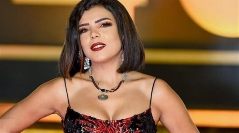 كنا تربية واحدة.. ناهد السباعي تتحدث عن حبها الأول تحدثت الفنانة ناهد السباعي عن ذكريات الحب الأول في حياتها، كاشفة تفاصيل تجربة رومانسية تقليدية عاشتها في طفولتها مع ابن الجيران.