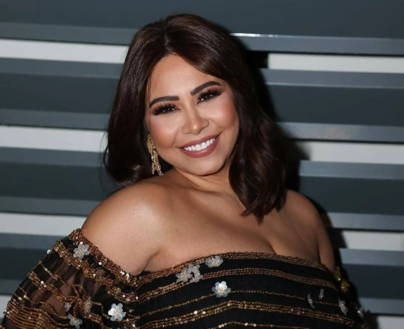 لم تنته الأزمة .. محامي شيرين يكشف مفاجأة في نزاعها مع روتانا افاق عربية - شهدت قضية الفنانة المصرية شيرين عبدالوهاب مع شركة روتانا للصوتيات والمرئيات، تطورات جديدة بإعلان حفظ الشك