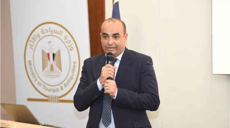 تفاصيل كشف أثري جديد في الإسكندرية.. رأس يعود للعصر البطلمي نجحت البعثة الأثرية الفرنسية من جامعة ليون والمعهد الفرنسي للآثار الشرقية بالقاهرة برئاسة