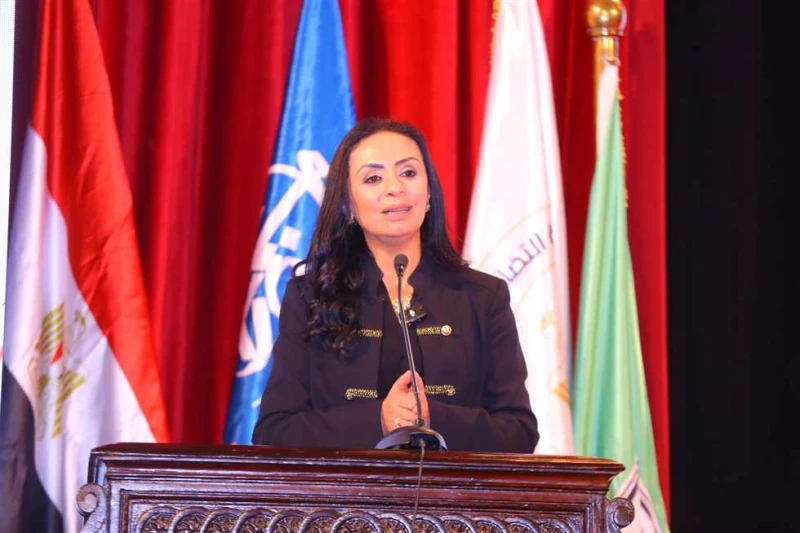 وزيرة التضامن توجه بتكثيف جهود الهلال الأحمر استعدادا لإنفاذ المساعدات لقطاع غزة وجهت الدكتورة مايا مرسي، وزيرة التضامن الاجتماعي، نائب رئيس مجلس