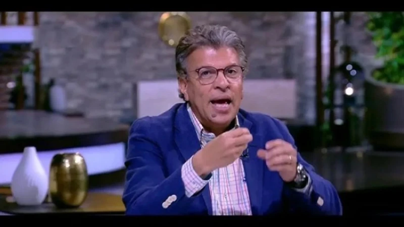 المفكر الدكتور خالد منتصر يحذر من إضافة الدين للمجموع انتظروا قريبا بذرة طالبانية في كل بيت مصري المفكر الدكتور خالد منتصر يحذر من إضافة الدين