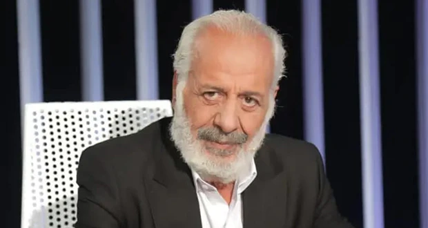 بعد تهديده بالقتل.. شقيق أيمن زيدان يدافع عنه افاق عربية - ردا على الهجوم والانتقادات التي يتعرض لها الفنان السوري أيمن زيدان وعائلته على وسائل