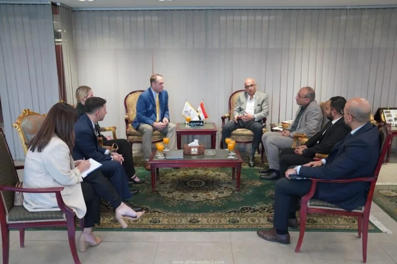 رئيس جامعة عين شمس يلتقي برئيس ونائب رئيس لبحث التعاون الاستراتيجي كتب - محمود الهندي استقبل الأستاذ الدكتور محمد ضياء زين العابدين ، رئيس جامعة عين