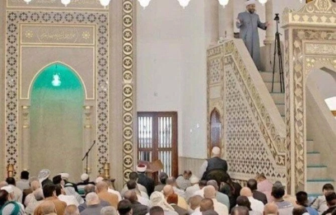 ولكن يسعهم منكم بسط الوجه وحسن الخلق.. موضوع خطبة الجمعة اليوم 10 يناير 2025أعلنت وزارة الأوقاف موضوع خطبة الجمعة 10 يناير 2025، بعنوان: ولكن يسعهم