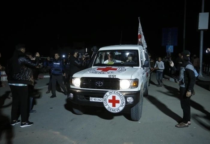 حماس: سلمنا ردنا على مقترح اتفاق وقف إطلاق النار للوسطاء قبل قليل أفادت حركة المقاومة الفلسطينية حماس، بأنها سلمت الرد على مقترح اتفاق وقف إطلاق النار للوسطاء قبل قليل، وفقا للقاهر