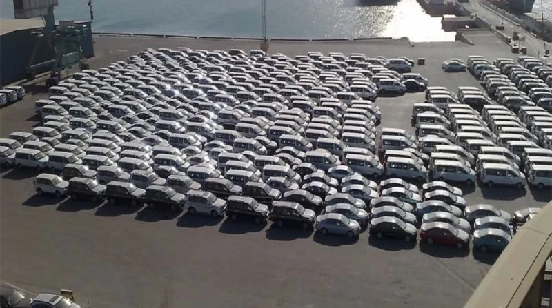 كيفية استيراد سيارة للاستخدام الشخصي.. ضوابط جديدة أعلن وزير الاستثمار والتجارة الخارجية، حسن الخطيب، عن مجموعة من الشروط الجديدة التي تم نشرها في العدد رقم 319 لسنة 2024 من جريدة