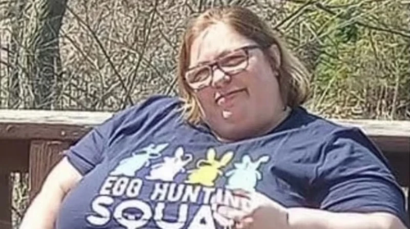 نزيف أفضى إلى موت.. أم تنهي حياة ابنها بطريقة البلدوزر في واقعة مأساوية تعكس قسوة قلب أم حاضنة، وبطريقة تشبه البلدوزر، سحقت سيدة أمريكية، ابنها بالتبني، والذي يبلغ من العمر 10 سنوا