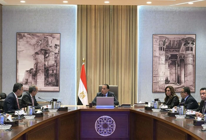 لصرف الدعم التمويني، رئيس الوزراء يستعرض ملامح منظومة الكارت الموحد أكد الدكتور مصطفى مدبولي، رئيس مجلس الوزراء حرص الحكومة على حوكمة إجراءات منظومة